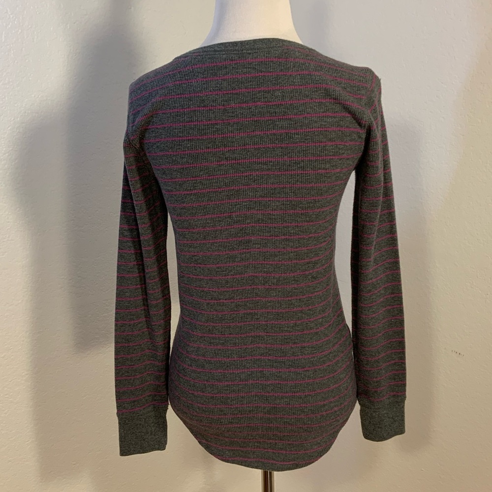 VGUC Eddie Bauer Grey w/Pink Stripe Long Sleeve Shirt - Picture 6 of 7